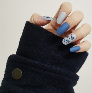 Ashionable Blue And Graffiti Pattern Wearable Fake Nails